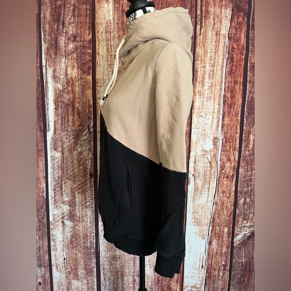 AMPERSAND AVE | Women’s Tan and Black Cowl Neck Hoodie Sweater - Picture 2 of 8